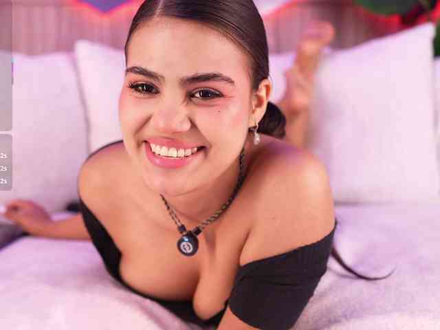 IvyEllis webcam