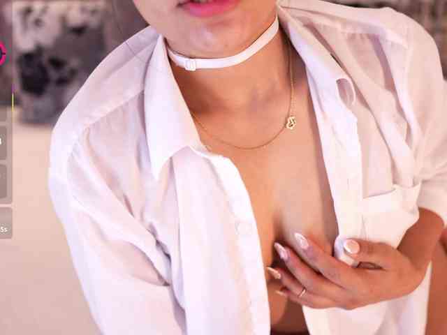 IvyEllis webcam