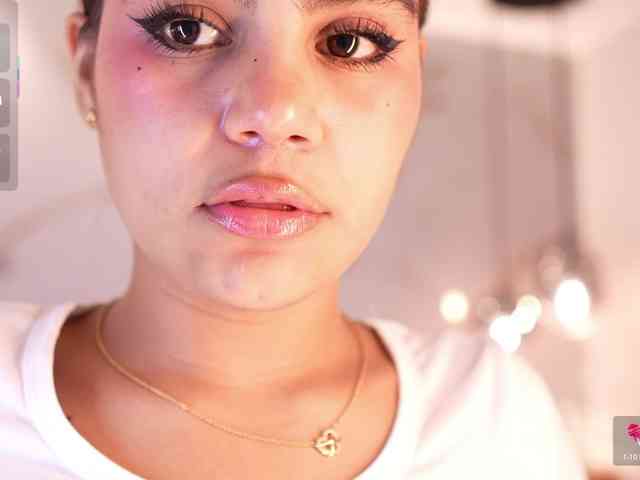 IvyEllis IvyEllis