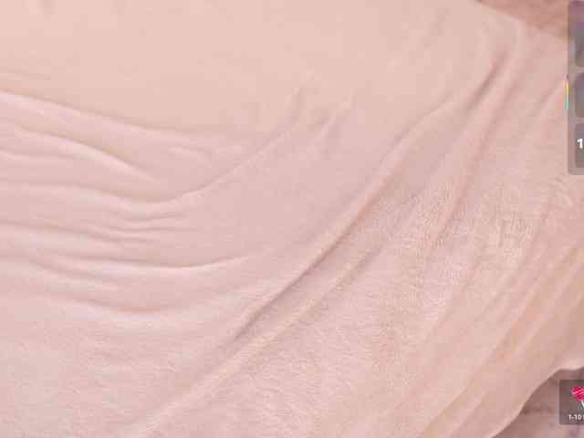 IvyEllis webcam