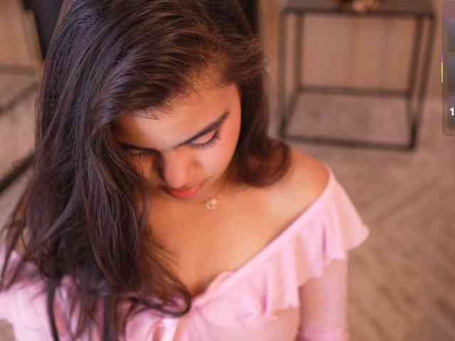 IvyEllis webcam