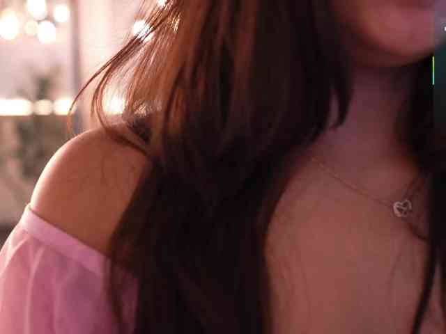 IvyEllis webcam