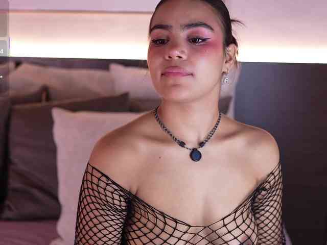 IvyEllis webcam