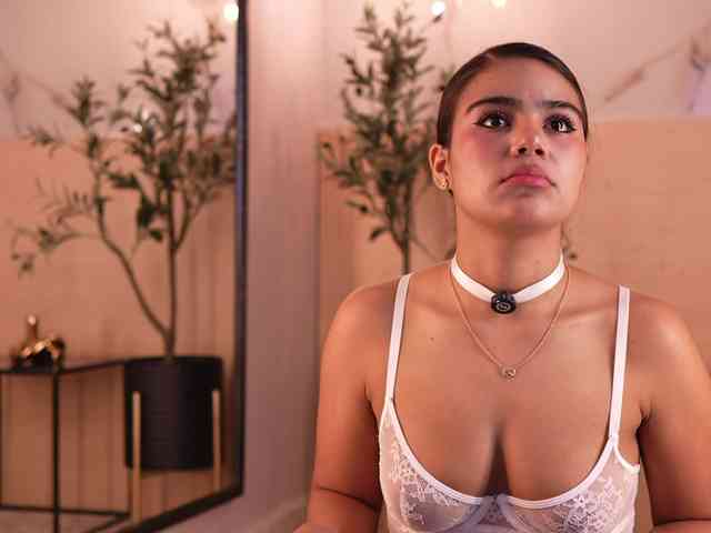 IvyEllis webcam