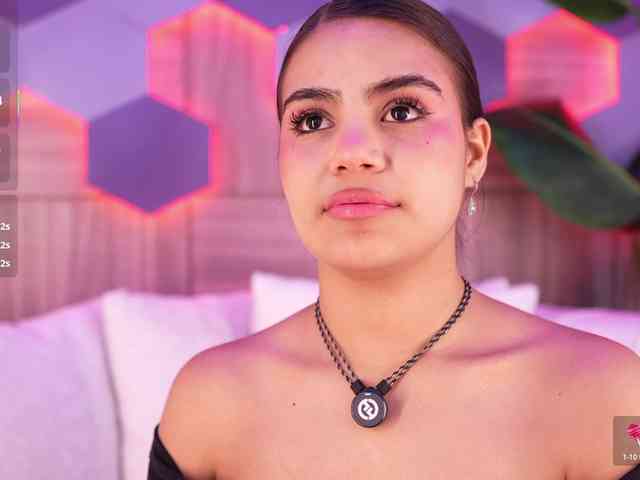 IvyEllis webcam