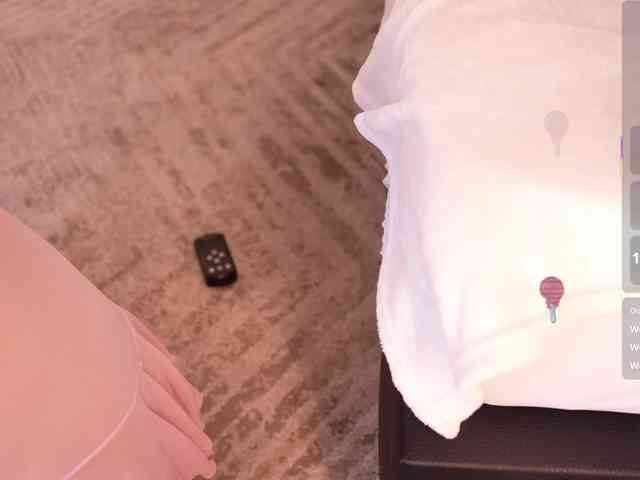 IvyEllis webcam