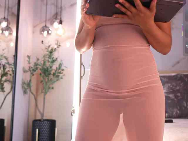 IvyEllis webcam