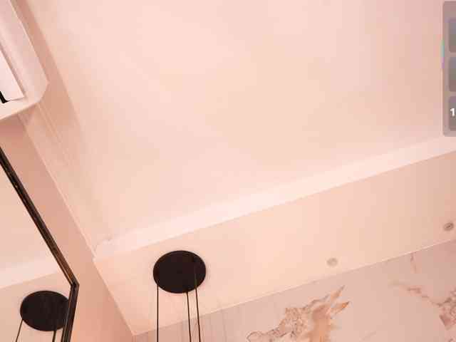 IvyEllis webcam