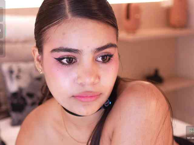 IvyEllis webcam