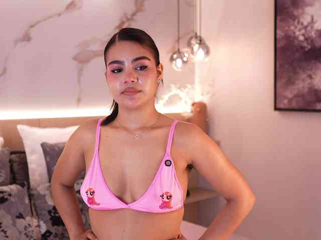 IvyEllis webcam