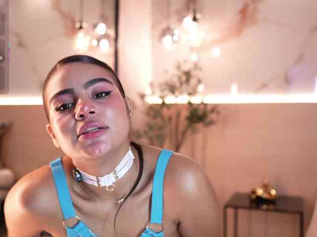 IvyEllis webcam