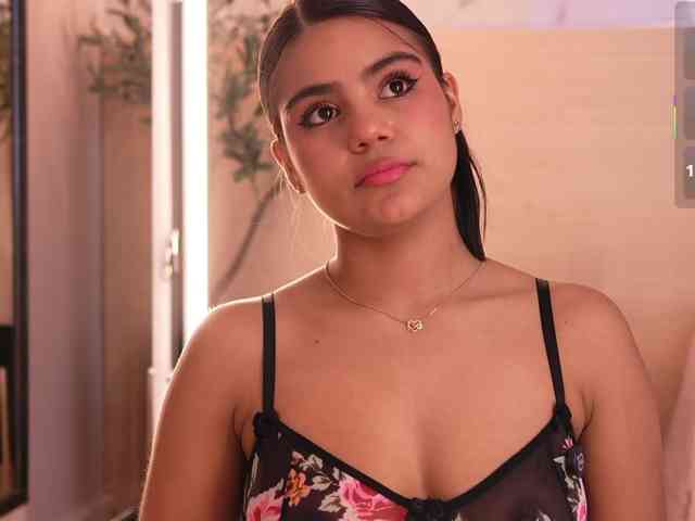 IvyEllis webcam
