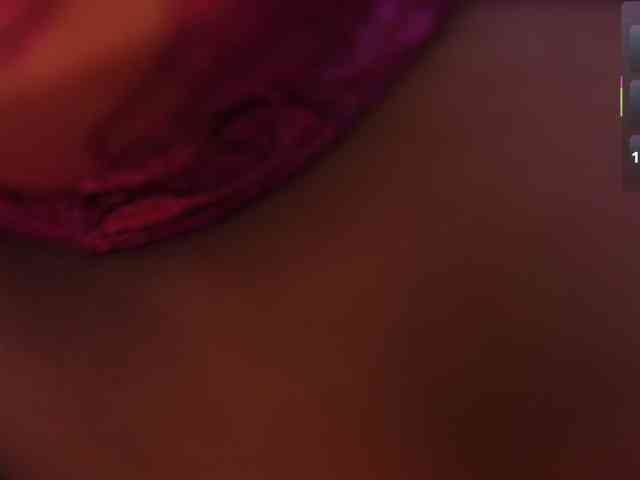 IvyEllis webcam