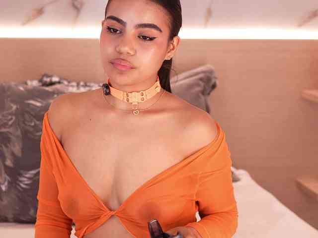 IvyEllis webcam