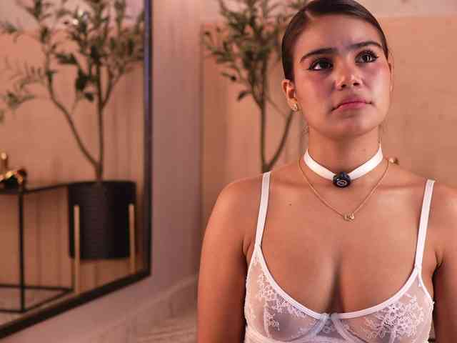 IvyEllis webcam