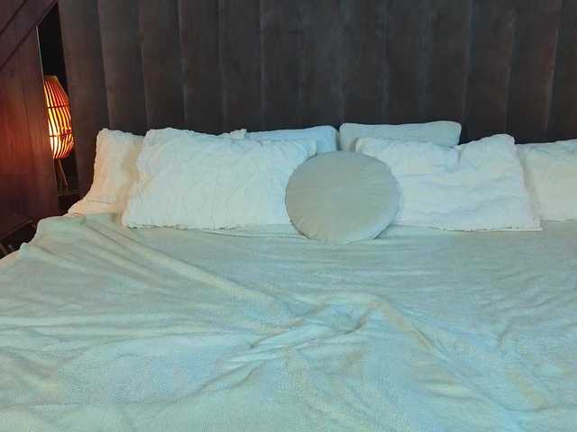 BettyDark live webcam show