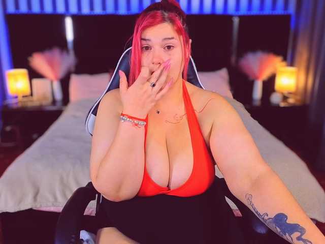 BettyDark live cam preview