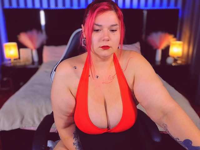 BettyDark live cam preview