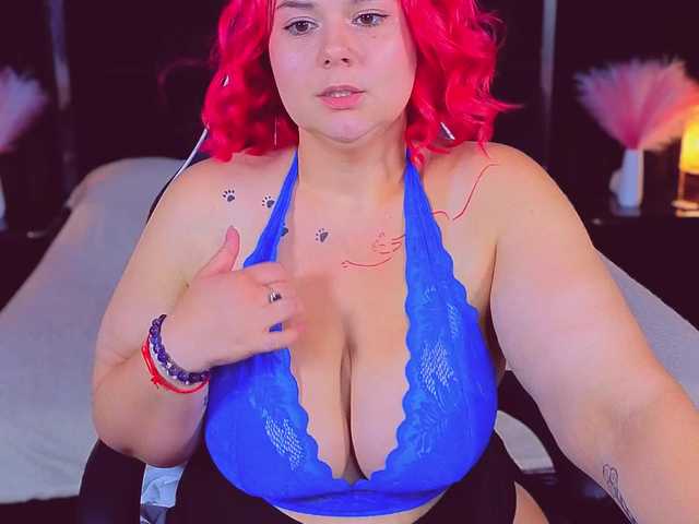 BettyDark live cam