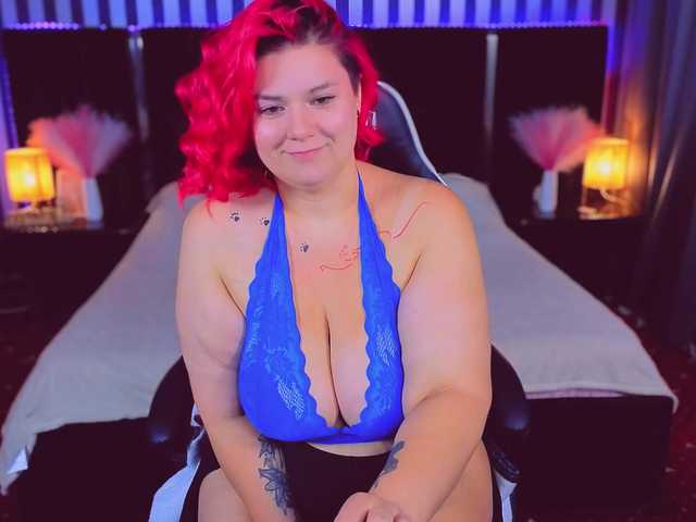BettyDark live webcam show