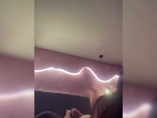 Sarah2Colliins live webcam show
