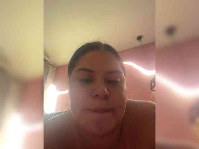 Sarah2Colliins webcam