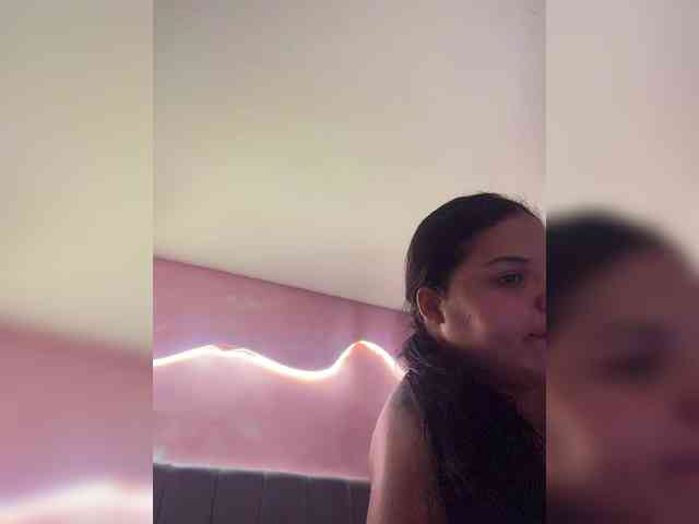 Sarah2Colliins webcam