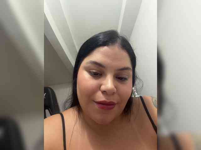 Sarah2Colliins Live Webcam on BongaCams