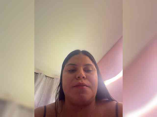 Sarah2Colliins webcam