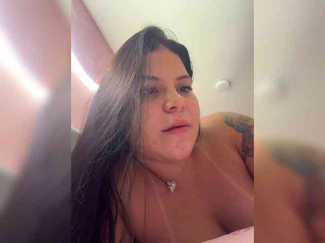 Sarah2Colliins webcam