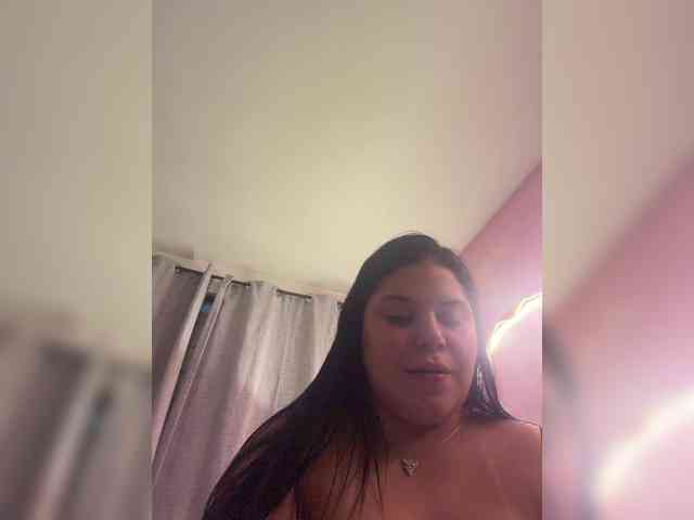 Sarah2Colliins webcam