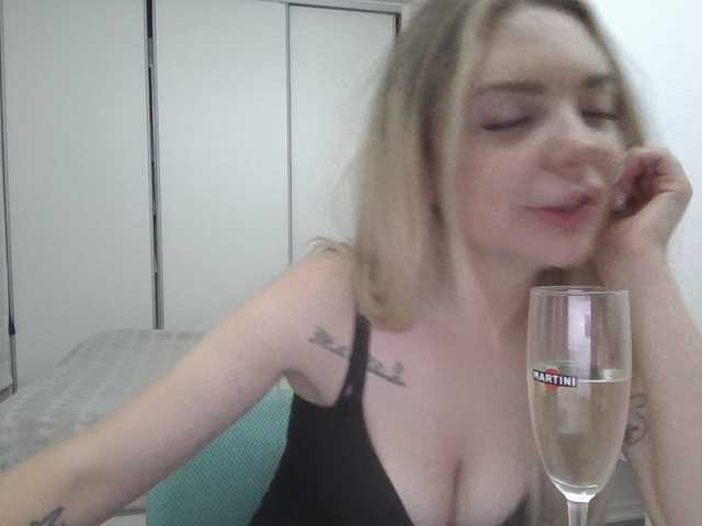 Blondie8853