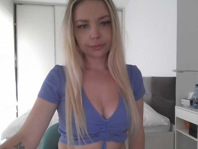 pinkpanther8899 live webcam show
