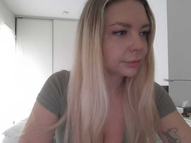 Blondie8853