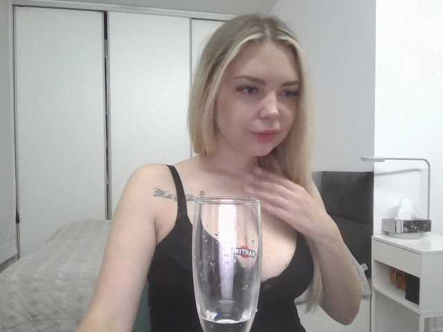 Blondie8853