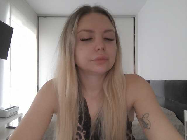 Blondie8853
