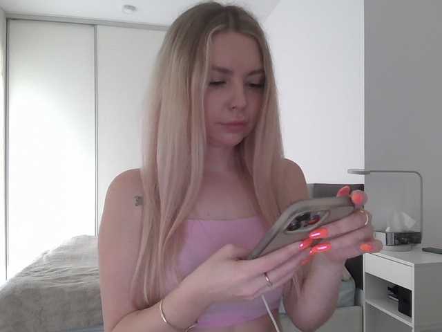 Blondie8853