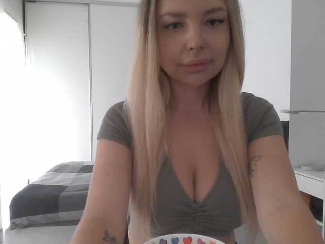 Blondie8853