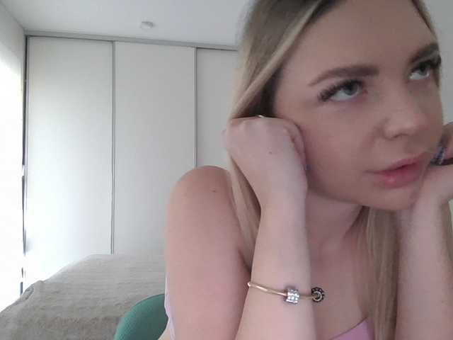 Blondie8853