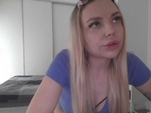 Blondie8853