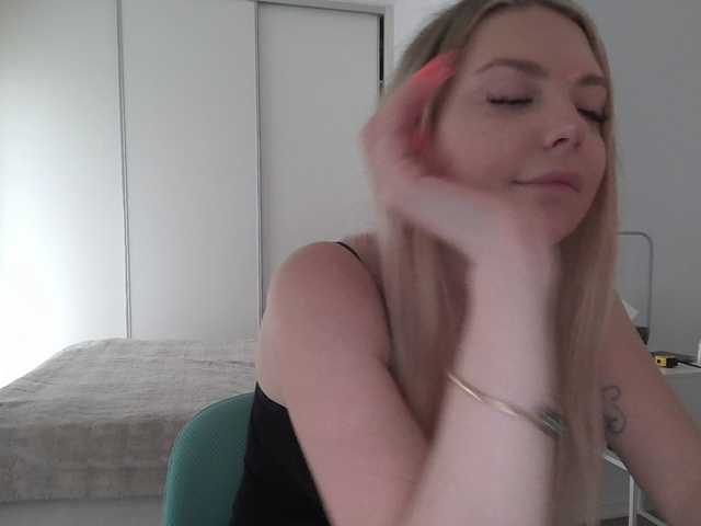 Blondie8853 preview