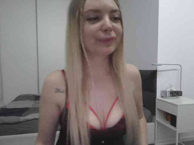 Blondie8853