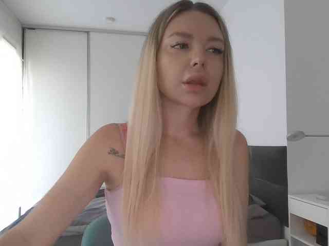 pinkpanther8899 webcam