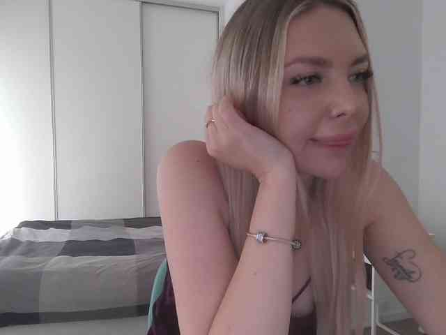 pinkpanther8899 webcam