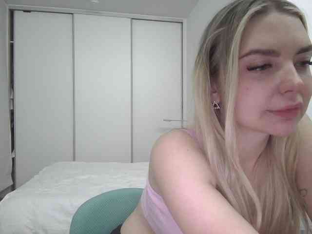 pinkpanther8899 webcam
