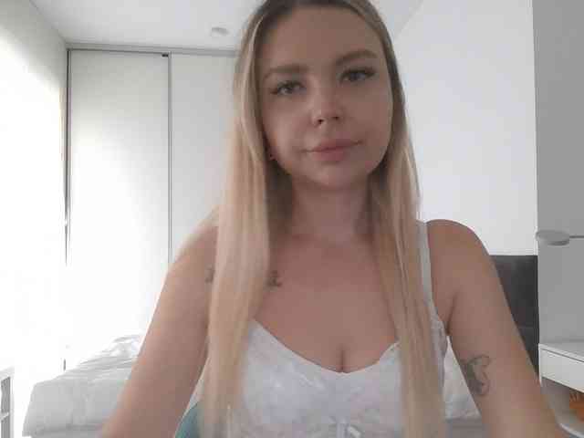 pinkpanther8899 webcam