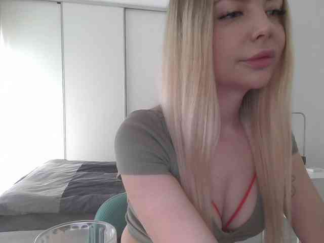 pinkpanther8899 webcam