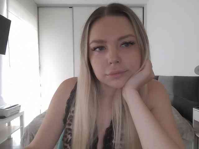 pinkpanther8899 webcam