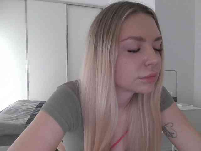 Blondie8853