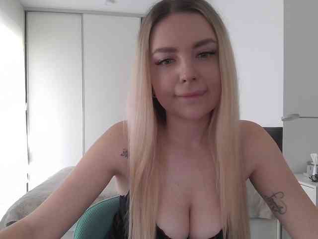 pinkpanther8899 webcam